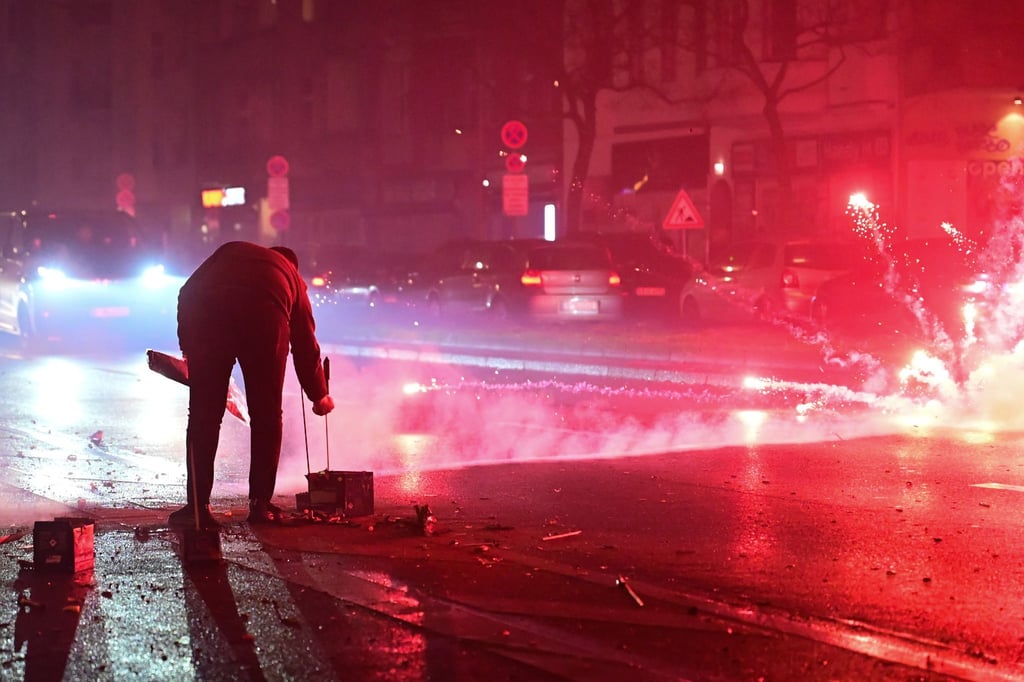 Die Polizei steht in der Silvesternacht in Berlin unter Dauerstress. (Archivbild)