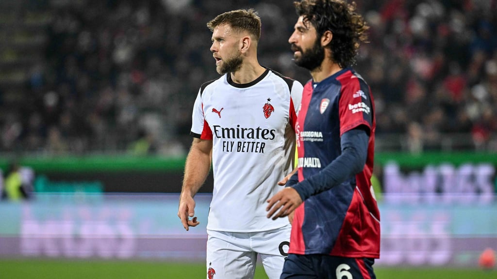 Erstes Spiel, erster Sieg - aber noch kein Tor: Milans neuer Stürmer Niclas Füllkrug (li.).