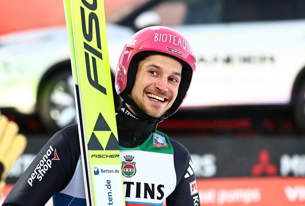 Felix Hoffmann ist bei der Vierschanzentournee der beste deutsche Skispringer.