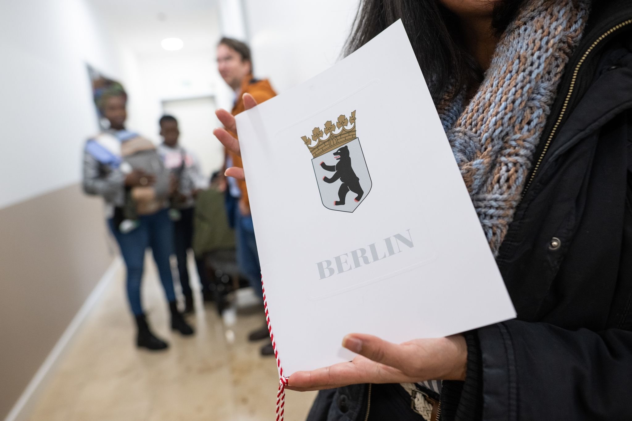 Behörde: Zahl der Einbürgerungen in Berlin steigt erheblich