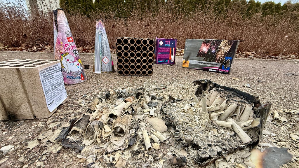 Silvester 2025 ist Geschichte. Die Überbleibsel werden die Stadt noch einige Tage beschäftigen. 