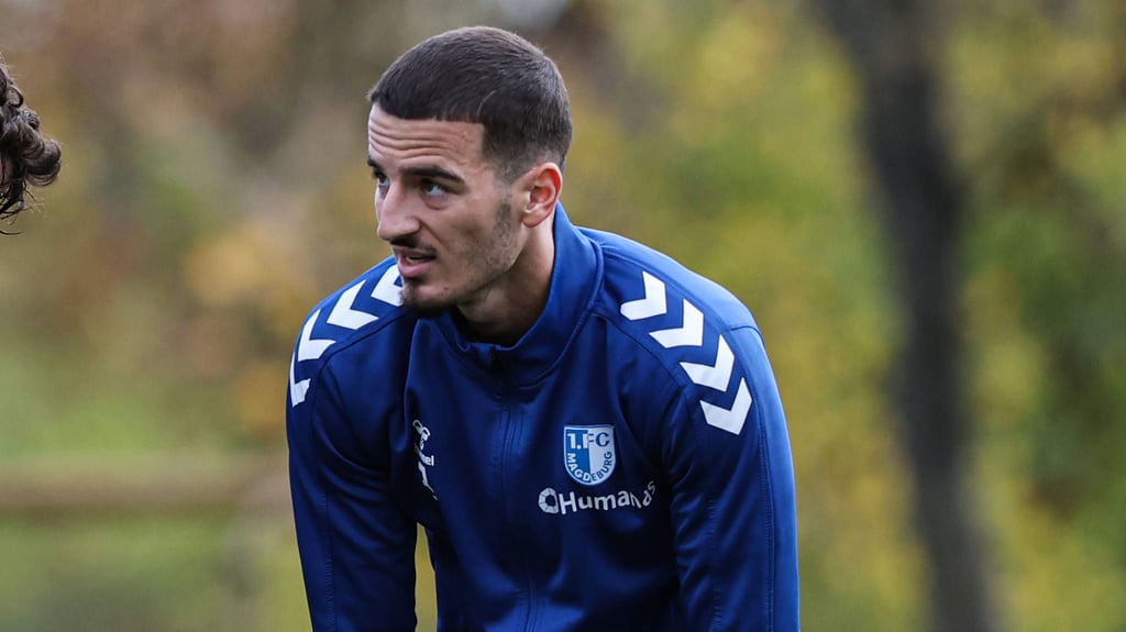 Andi Hoti ist beim 1. FC Magdeburg sportlich perspektivlos. Kommt ein Wechsel zu Dynamo Dresden noch zustande?