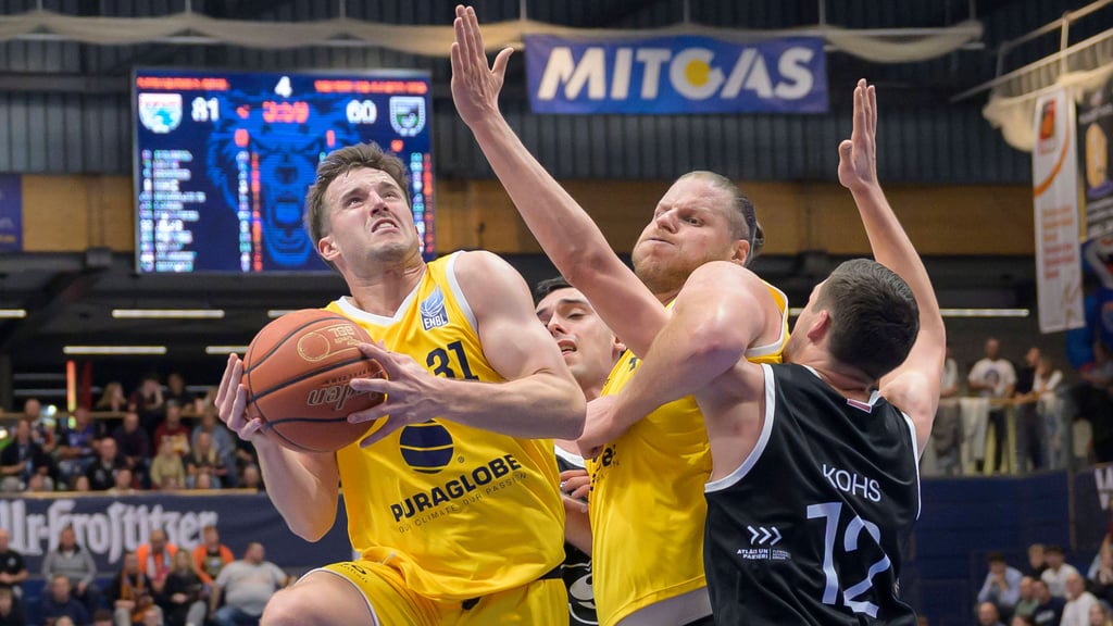 Der SYNTAINICS MBC ist zurück auf der europäischen Basketball-Bühne und empfängt am 6. Januar 2026 Donar Groningen in Weißenfels. Wir zeigen die Partie exklusiv und kostenlos im Livestream.