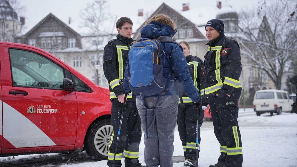 Die Berliner Feuerwehr richtet beim Stromausfall drei erste Anlaufpunkte ein.