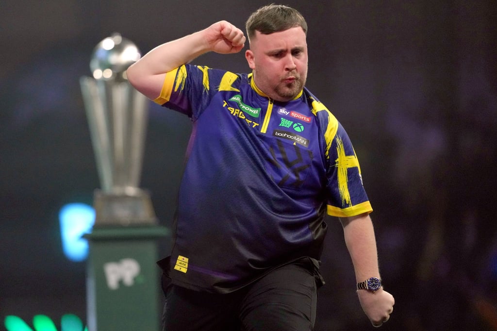 Littler bejubelt sein Finish von 170 Punkten.