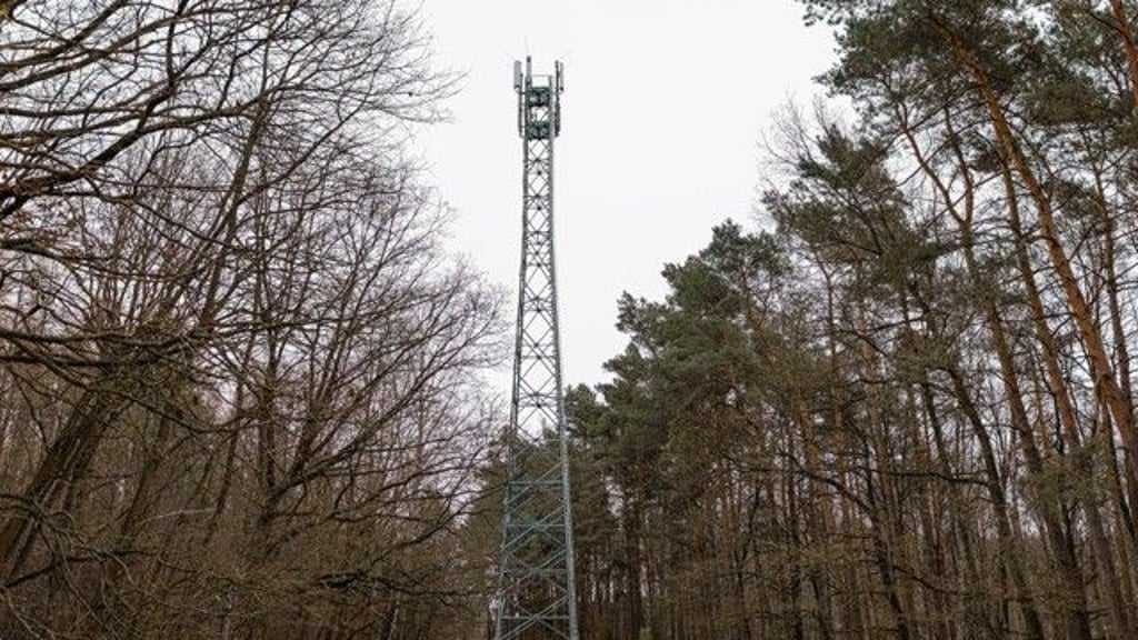 Mobilfunkmast an der B2 in Betrieb genommen.