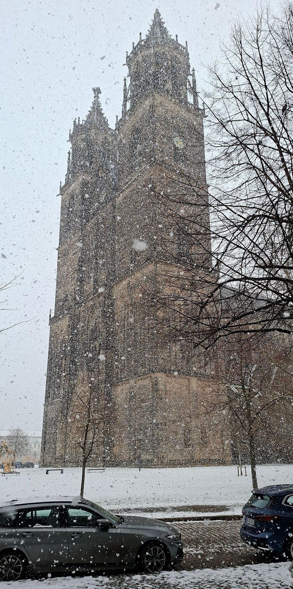 Winter 2025 in Magdeburg, hier der Dom. 
