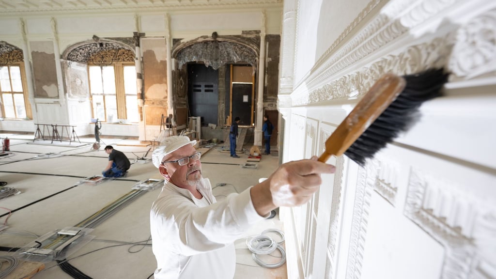 Drei Jahre dauerten die Arbeiten in den beiden Festsälen im Nordflügel des Dresdner Residenzschlosses. (Archivbild)