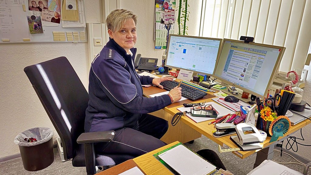 Marion Melz ist die neue Chefin im Revierkommissariat Zerbst. Sie folgt auf Frank Krehan, der sich in den Ruhestand verabschiedet hat.