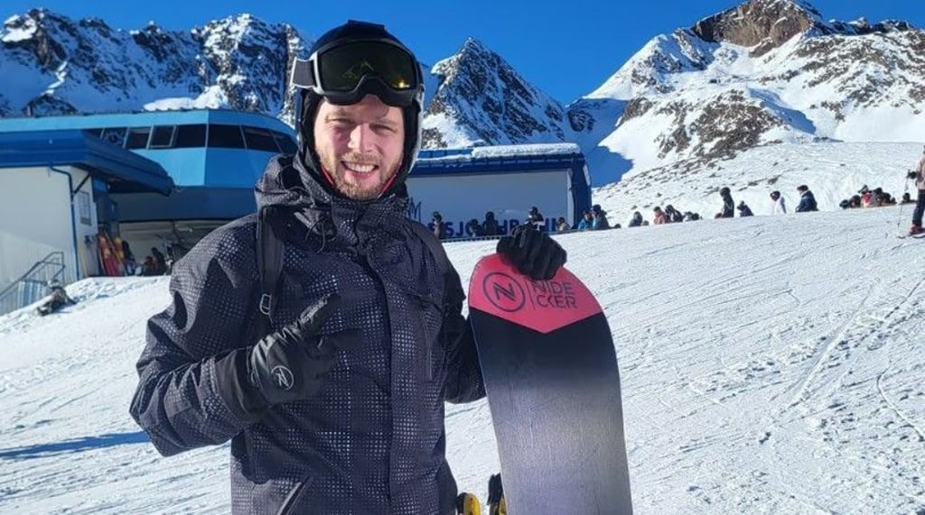 Robert Schröder hat die Pause mit Snowboarden in Österreich verbracht. An diesem Montag startet der Trainer mit dem HFC in die Vorbereitung.