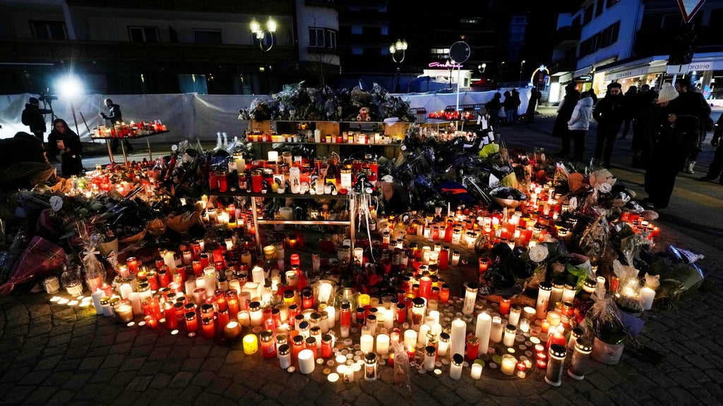 Als Brandursache in Crans-Montana wird Pyrotechnik in der Bar vermutet. (Archivbild)