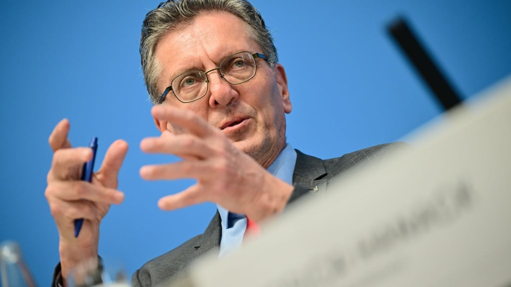 Berlins Bausenator Christian Gaebler (SPD) ist neuer Vorsitzender der Bauministerkonferenz. (Archivbild)