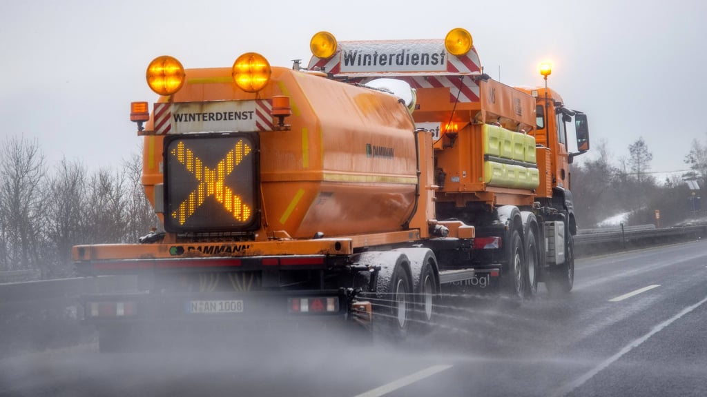 Trotz Winterdienst-Einsatz waren viele Straßen im Landkreis Harz – insbesondere in höheren Lagen – am ersten Januar-Wochenende des neuen Jahres tückisch glatt. 