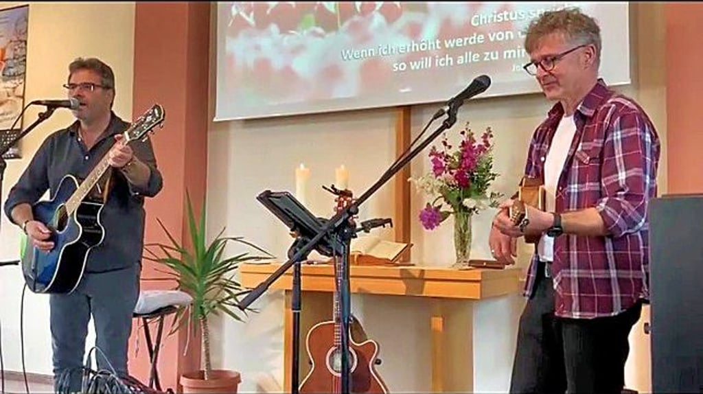 Thomas Unger (li.) und Peter Kreißl treten im Leuchtturm in Zeitz auf.