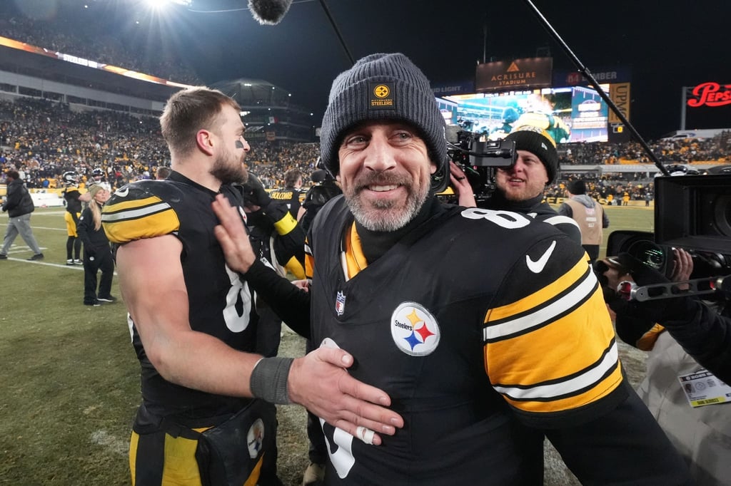 Aaron Rodgers hat mit den Pittsburgh Steelers die Playoffs erreicht.