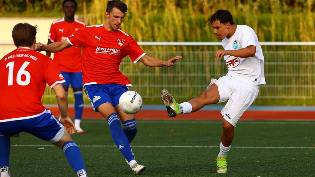 Olgherto Balliu (r.) spielt derzeit in der Oberliga Hamburg.