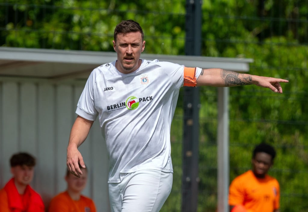 Max Kruse gibt künftig in der Hamburger Oberliga Anweisungen. (Archivbild)