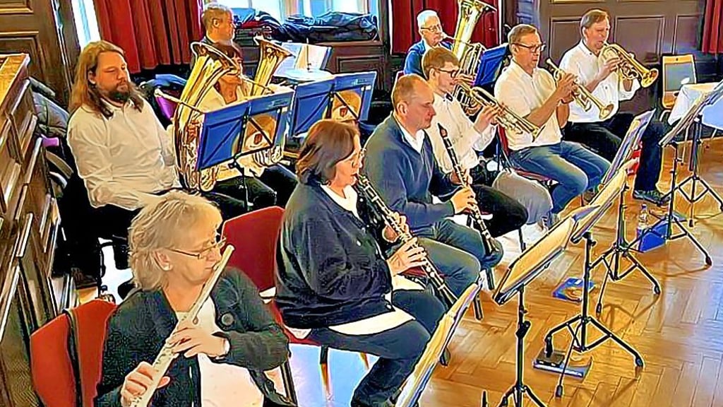 Die Einetaler Blasmusikanten kümmern sich beim Tag der offenen Tür der Stadt Aschersleben im Bestehornhaus wieder um die musikalische Umrahmung.