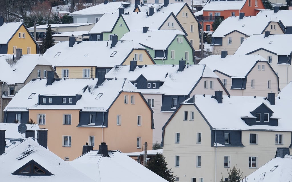 In Mitteldeutschland hat es am Morgen noch einmal geschneit. (Symbolbild)