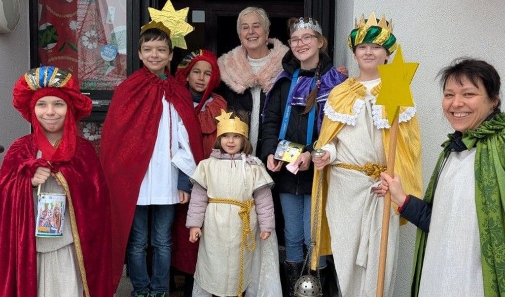 Sternsinger der Pfarrei St. Johannes Bosco in Magdeburg bei der Aktion am Dreikönigstag.