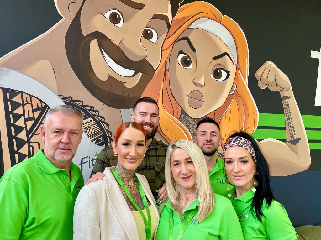 Geschäftsführerin Carolin Burmeister (2. v.l.) im Kreis ihrer Familie