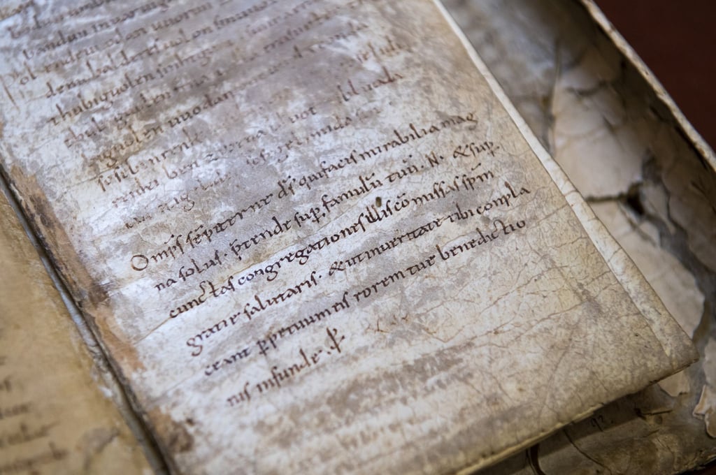 Im Internet werden zahlreiche Zauber angeboten. (Archivbild)