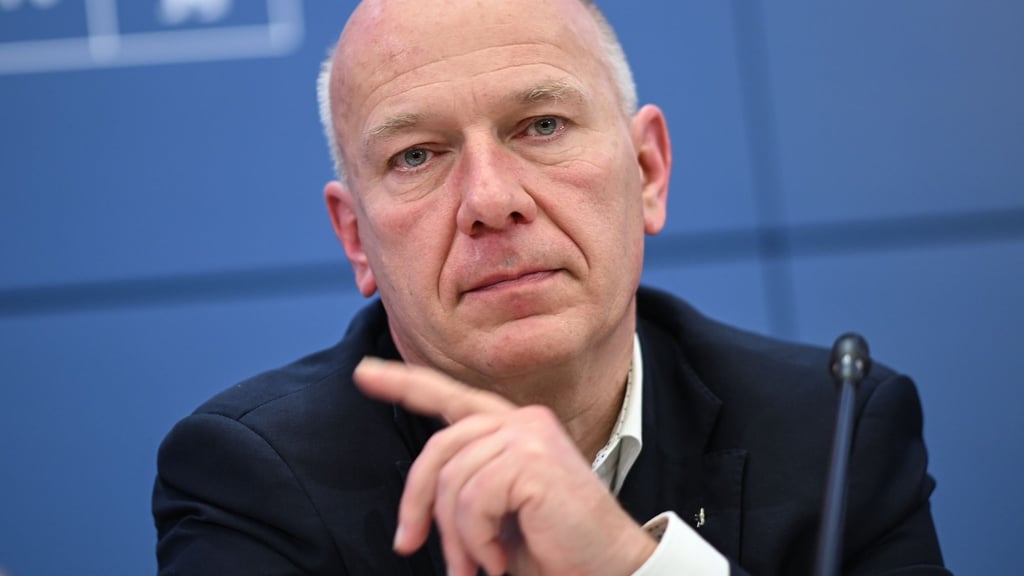 Berlins Regierender Bürgermeister Kai Wegner (CDU) steht in der Kritik. (Archivfoto)
