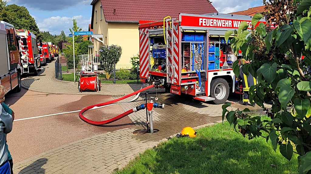 Auch beim Brand in einen Zimmer der Helios-Klinik in Hettstedt Anfang August 2025 waren Walbecker Feuerwehrleute mit im Einsatz, ebenso wie Ende Juni, als es hier schon einmal in einem Patientenzimmer brannte.