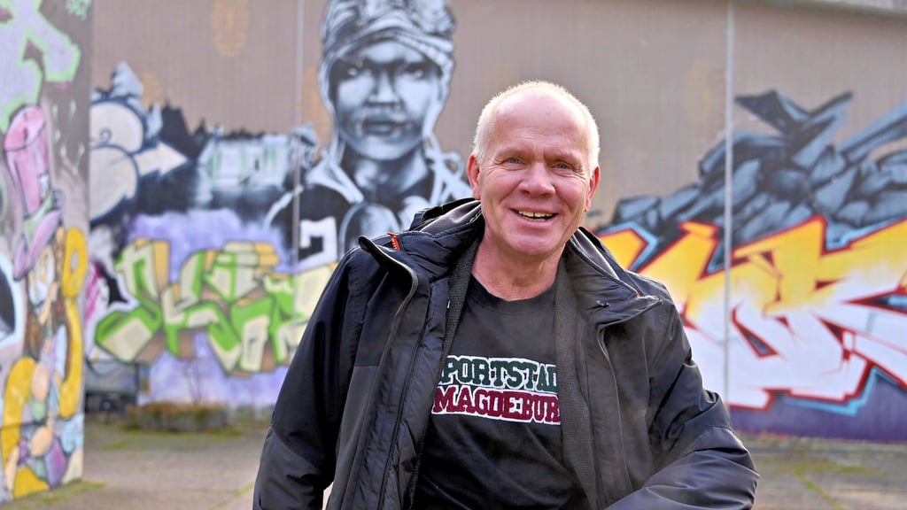 Roland Zander sitzt im Magdeburger Stadtrat  für die Gartenpartei. Gern ist er im Neustädter Feld im KJFE "Bauarbeiter" zu Besuch.
