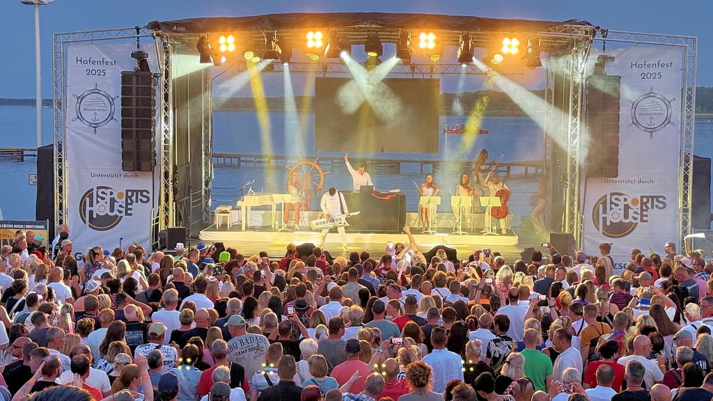 DJ Alex Christensen legte beim vergangenen Hafenfest auf.  Doch trotz Startpower kamen weniger Besucher als sonst. Das führte zum Finanzloch. 