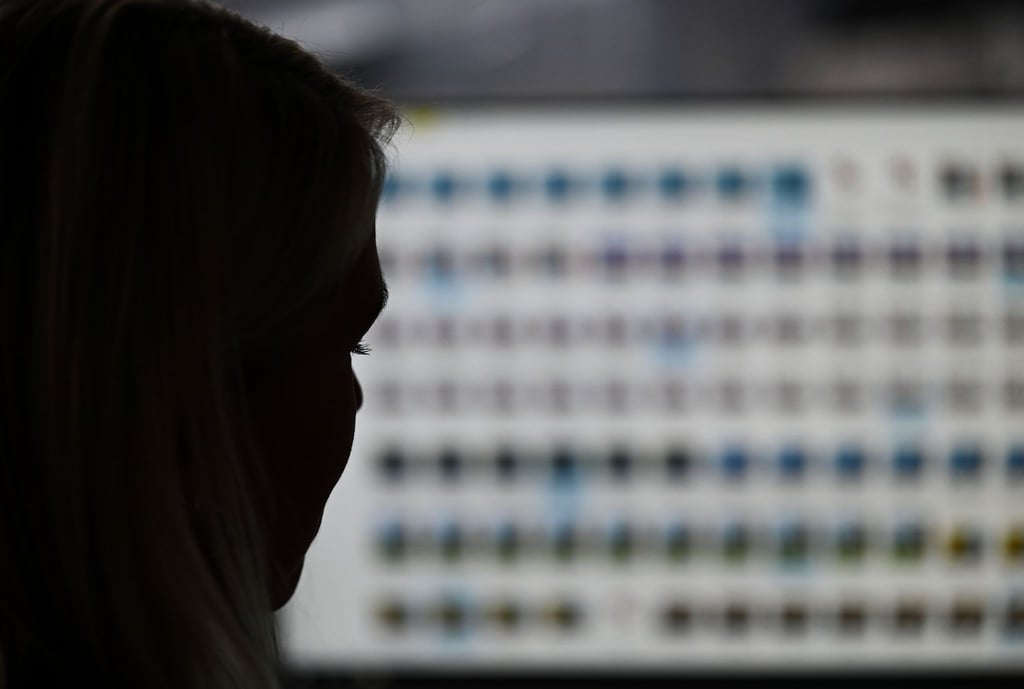 Das Thüringer Landeskriminalamt setzt eine KI-Software ein, die vorliegendes Bild- und Videomaterial darauf prüfe, ob möglicherweise strafbare sexuelle Handlungen oder ein Missbrauch dargestellt werden. (Symbolbild)