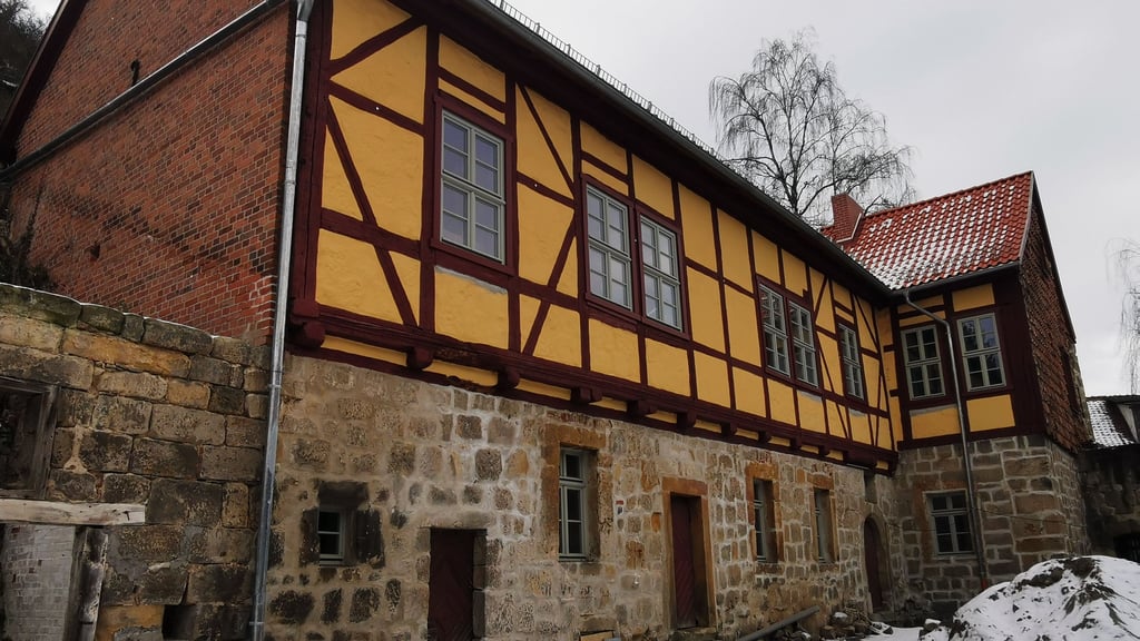 Fast schon bezugsfertig: Das westliche Torhaus des Amtshofs Langenstein ist weitgehend saniert.