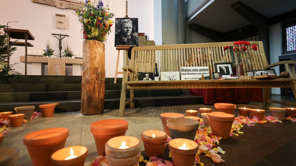 Rolf Becker war am 12. Dezember im Alter von 90 Jahren gestorben.