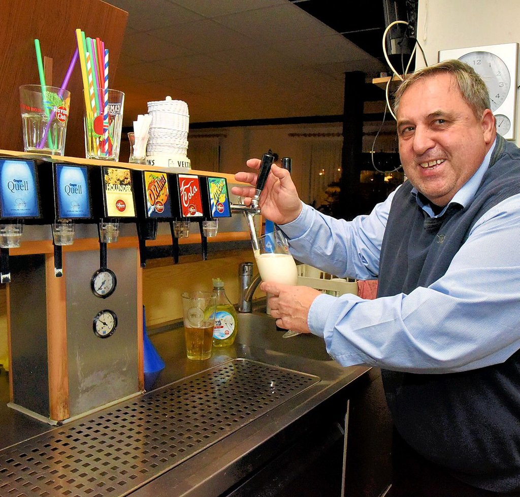 Christo Kitow betreibt seit 25 Jahren den „Grünen Anker“ in Barby. 