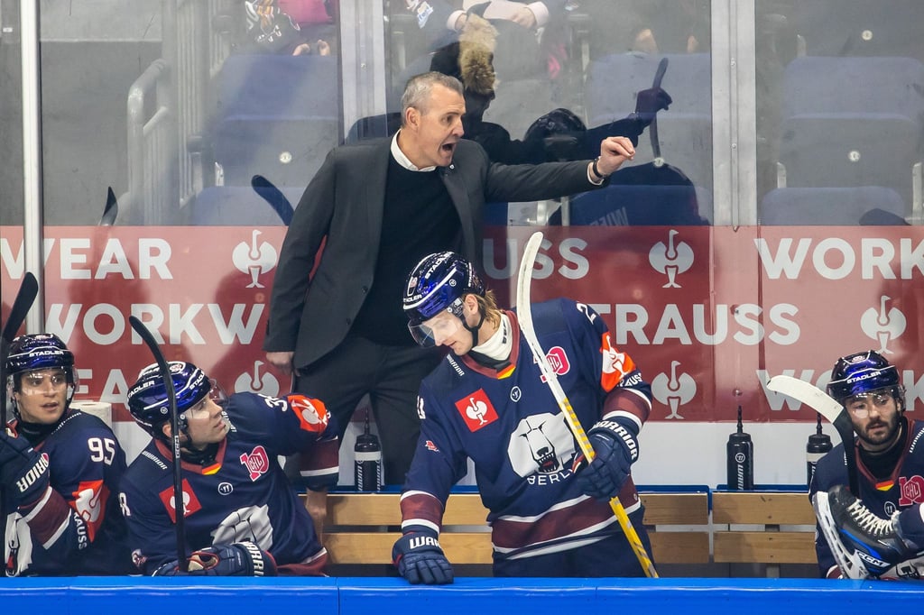 Cheftrainer Serge Aubin muss mit den Eisbären Berlin eine Niederlage in Iserlohn hinnehmen. (Archivbild)