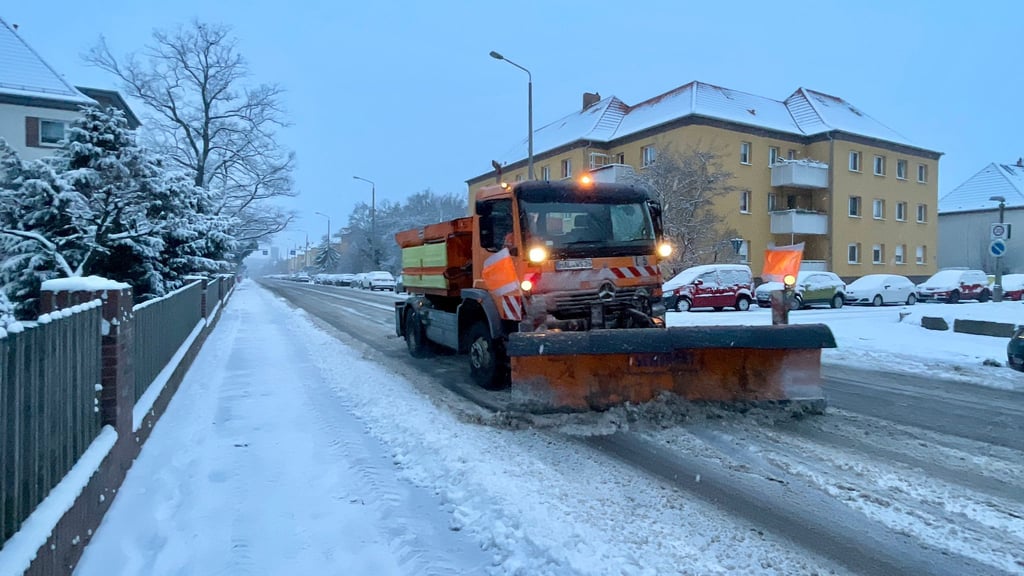 Wie gefährlich wird der Winter am Freitag? Noch spannender ist aber eine andere Frage: Warum entscheiden das Schulleiter?