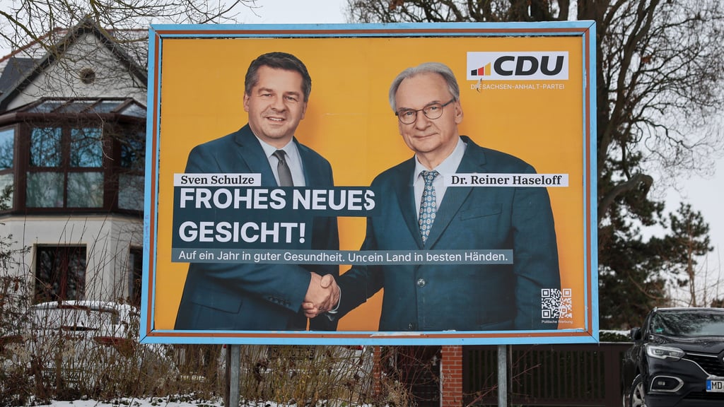 Die CDU Sachsen-Anhalt bereitete bereits Neujahr mit einem Plakat auf den Wechsel vor. Jetzt soll es schnell gehen: Noch im Januar will Ministerpräsident Reiner Haseloff zurücktreten.