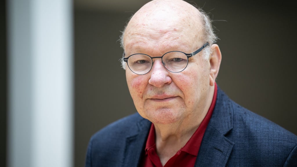 Berlins ehemaliger Regierender Bürgermeister Walter Momper (SPD) übt Kritik an seinem Amtsnachfolger Kai Wegner (CDU).