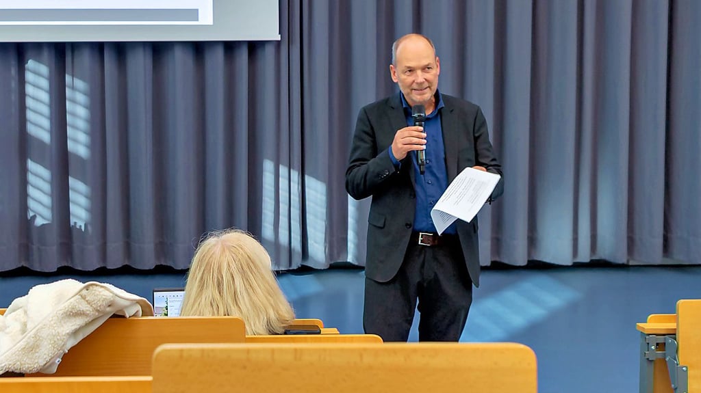 Volker Wiedemer bei der Altmärkischen Netzwerkkonferenz 2025 in Stendal.