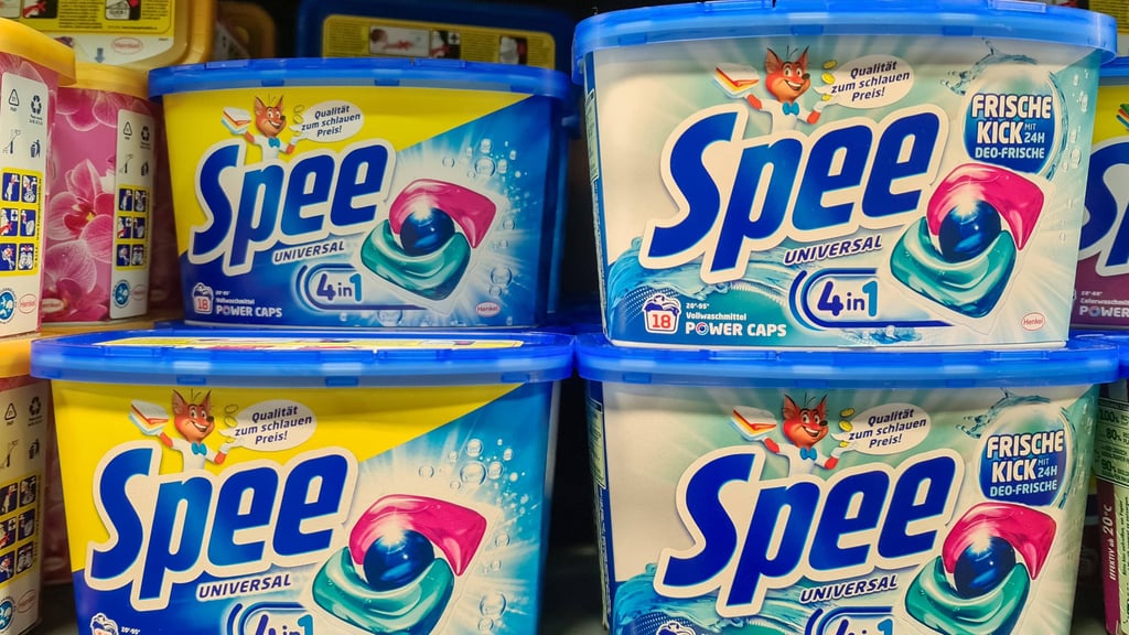 Spee war zu DDR-Zeiten das vielleicht bekannteste Waschmittel und hat als Waschmittel-Marke bis in die Gegenwart überlebt.
