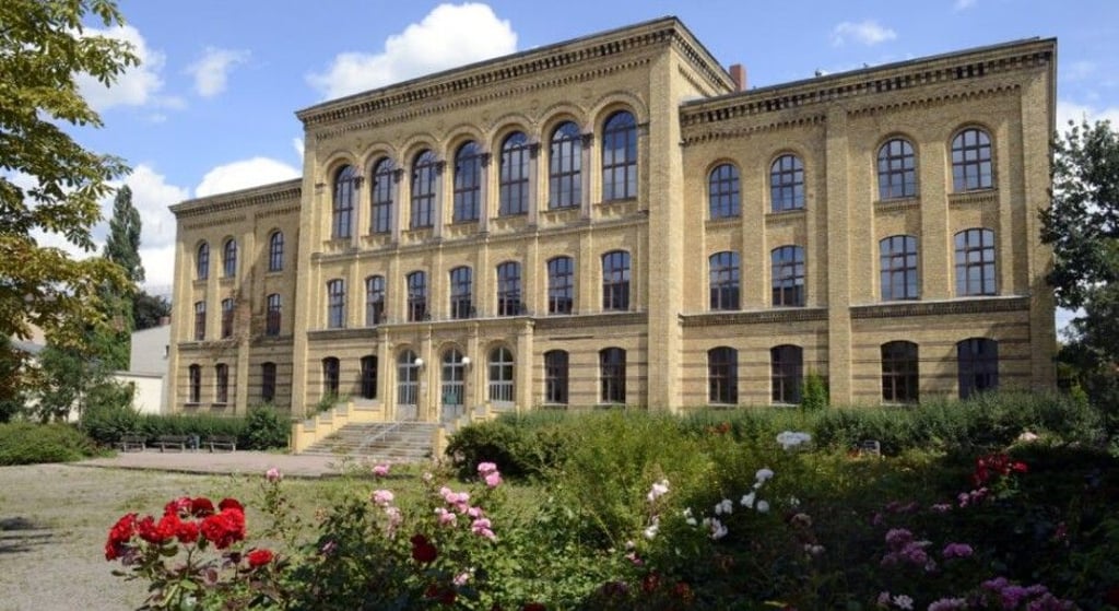Blick auf die IGS Am Steintor Halle. Sie soll bald deutlich aufwachsen.