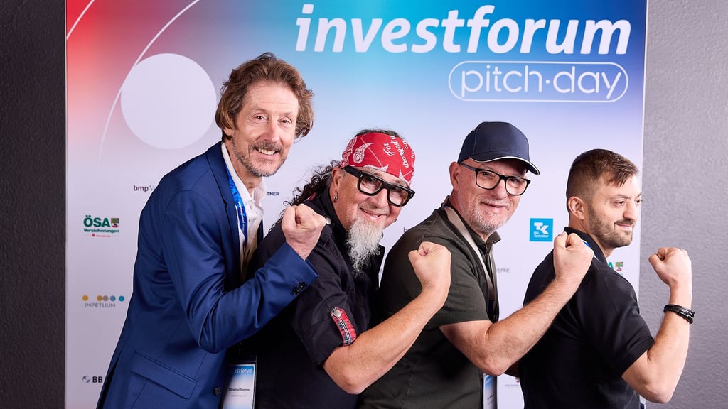 TV-Koch Stefan Marquard (zweiter von Links) stellte beim Investforum Pitch-Day in Halle sein neues Food-Start-up „Stella Moses“ vor. Sitz der Firma ist Bitterfeld-Wolfen.