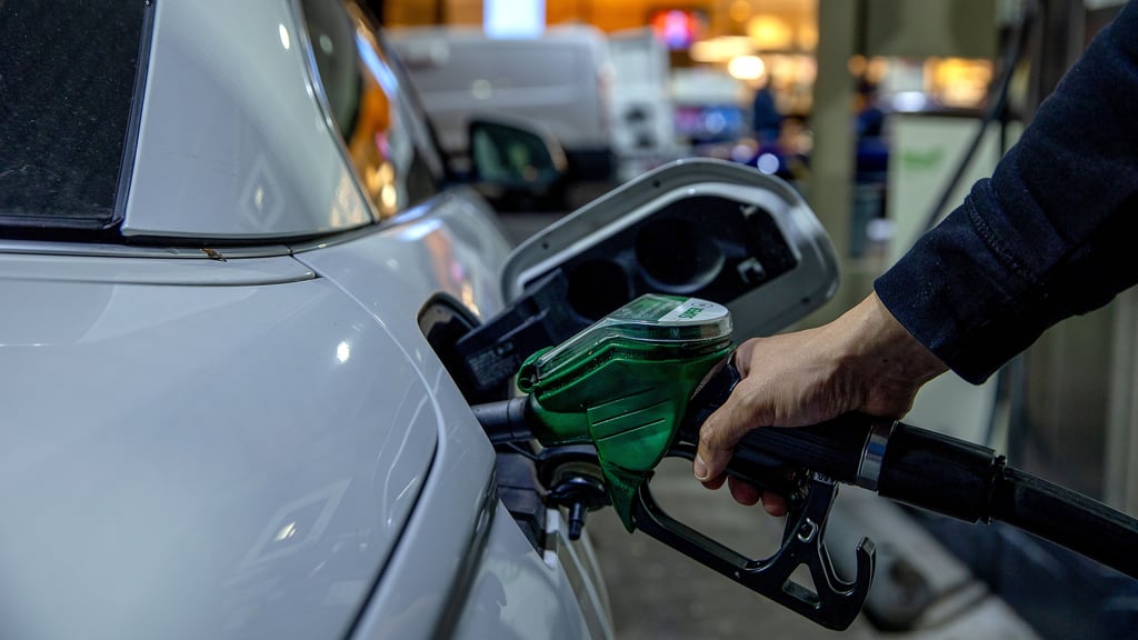 Tanken war 2025 in Teilen Sachsen-Anhalt besonders teuer.