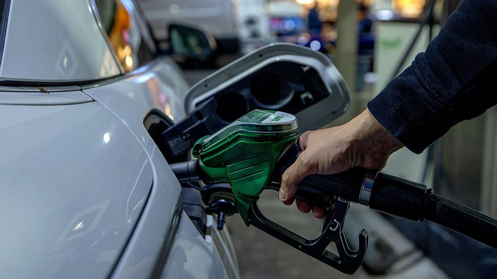 Tanken war 2025 in Teilen Sachsen-Anhalt besonders teuer.