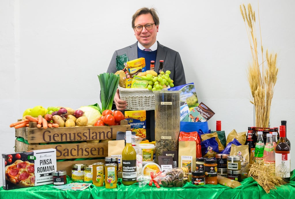 Landwirtschaftsminister Georg-Ludwig von Breitenbuch (CDU) besucht die Grüne Woche zum Auftakt am 19. Januar.