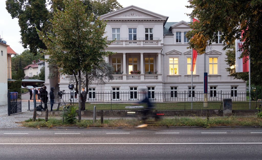 Am Sitz des SPD-Landesverbandes dürfte es nach dem Scheitern der Koalition mit dem BSW hoch hergehen: Wann nimmt die Partei Gespräche mit der CDU zur Bildung einer neuen Regierung auf? (Archivbild)