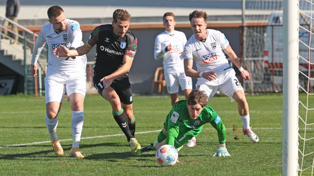 Der 1. FC Magdeburg hat im türkischen Side gegen den SSV Ulm 1846 getestet. Endstand nach 120 Spielminuten war 4:2 für den FCM, hier erzielt Alexander Nollenberger das Tor zum 1:0.