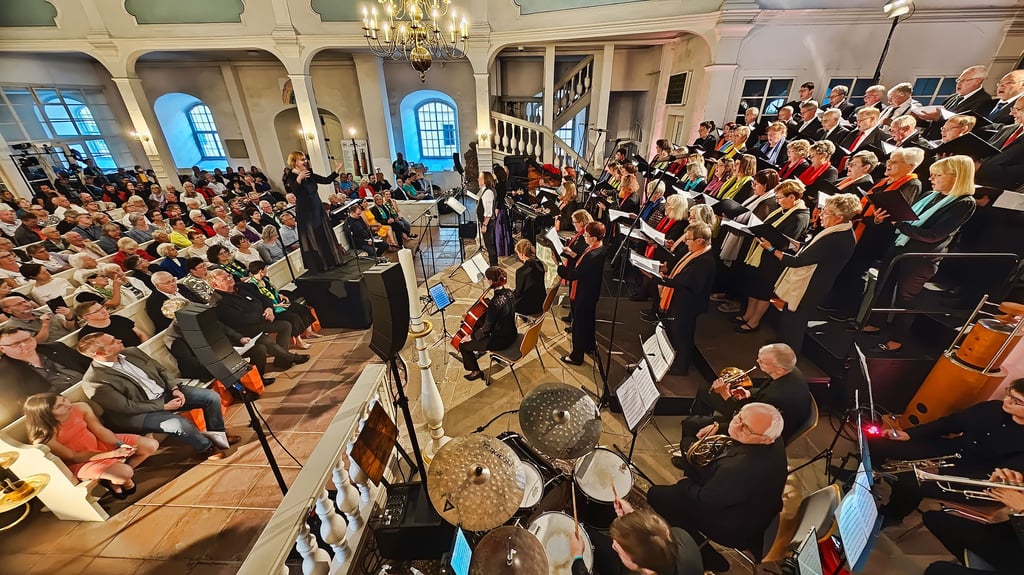 In der Allstedter Johanniskirche wurde das Müntzer-Oratorium uraufgeführt. 
