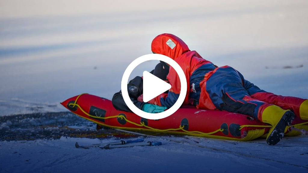 Die hauptamtlichen Kräfte der Merseburger Feuerwehr trainieren auf dem Gotthardteich den Ernstfall. 