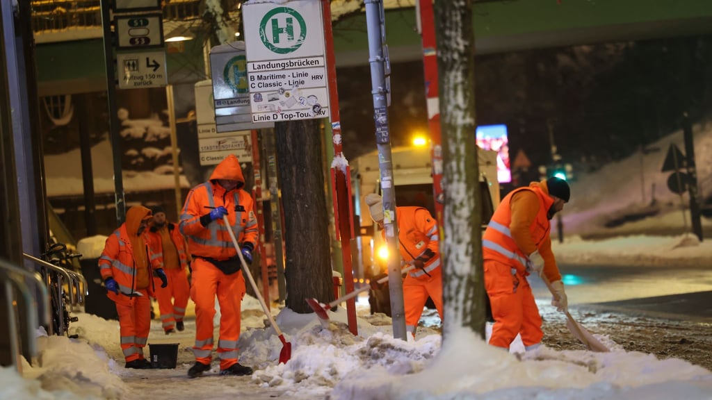 Räumdienste haben derzeit Hochbetrieb.